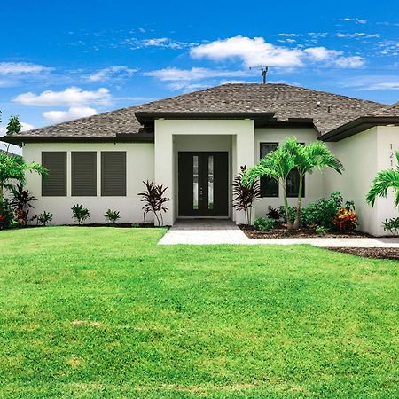 Perfect Oasis Retreat ! 2023 Luxury Built Home, Heated Pool And Games Cape Coral Zewnętrze zdjęcie